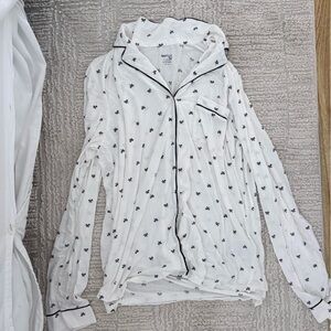 GAP White Pajama shirt with Black Floral Accents